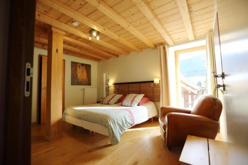 Le Valombré Room Type - Deluxe Double or Twin Room with Mountain View Le Valombré Room Type - Deluxe Double or Twin Room with Mountain View