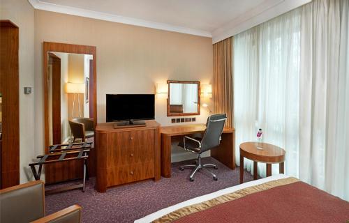 Crowne Plaza London Ealing, an IHG Hotel