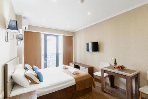 1 queen bed