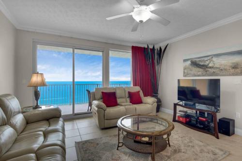 PET Friendly-GULF FRONT-FREE ACTIVITIES-HOT TUB-POOLSIDE CAFE SLEEPS 6