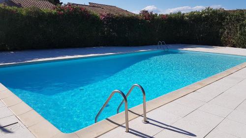 maison dans résidence avec piscine gîte à louer Maguelonne