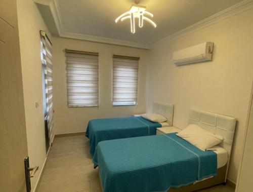 Stylish Ground floor 3-Bed Apartment - stunning!