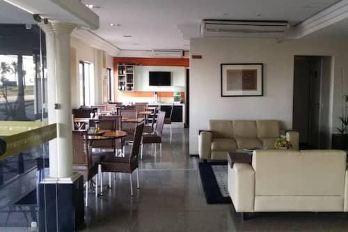 CLASSIC FLAT RESIDENCE Beira Mar- 1004