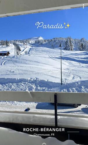 Apartment with one bedroom in Chamrousse with wonderful mountain view and furnished balcony - image 10
