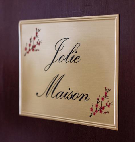 Jolie Maison - Smart Holiday