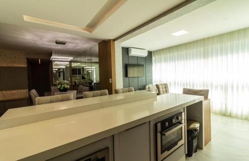 Apartamento Meia Praia Itapema 3 suites-350m Mar