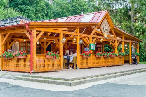 Lipicai Hotel és Étterem - image 10