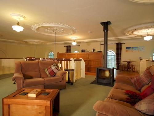 Pass the Keys Beautiful Historic Chapel Conversion gîte à louer Pennal