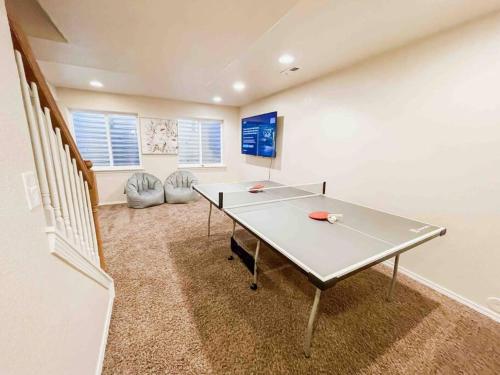 Game Room ~ Beautiful Seclusion! Pet Friendly in Woodmoor (CO)