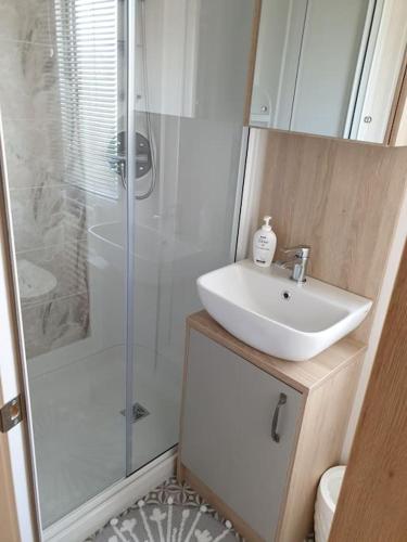 The Sea Breeze - 8 Berth Premium Caravan in Camber Sands