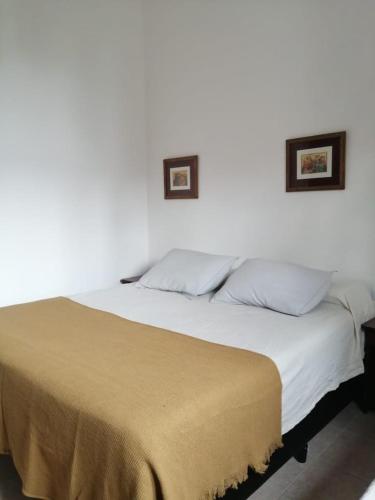 Comfort Triple Room image 4