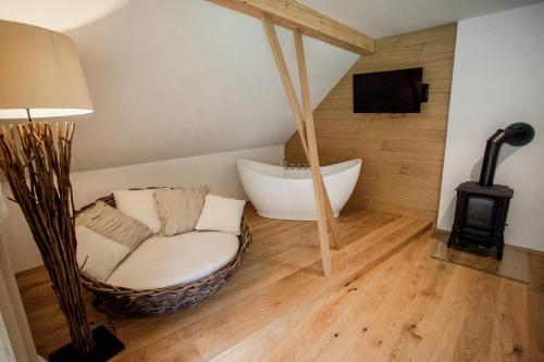 Guest House Repnik - image 7
