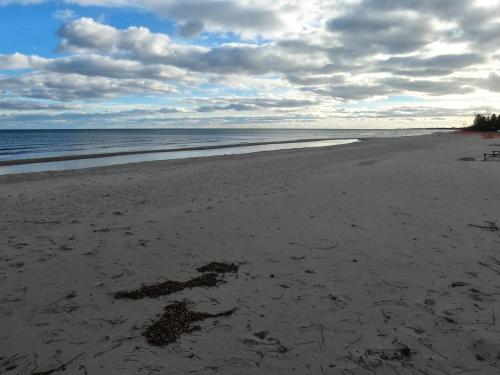 Sunrise Beach Oscoda @ Surfside