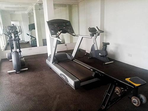 Ensuite Room, 3min drive from US Embassy, Gym+Pool
