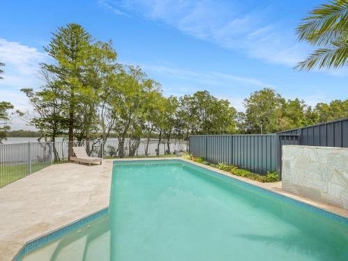 The Lake House 12 Marine Pde