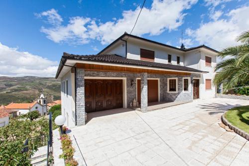 Douro House Loft - image 14