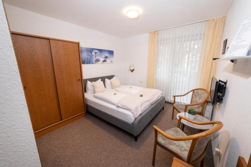 Hotel am Schlosspark Essen - image 6