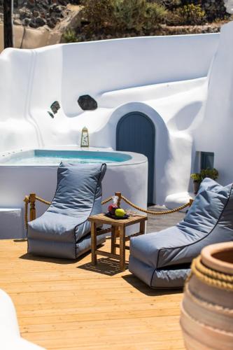 Gemini Cave Villa Santorini