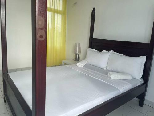 NYALI LIEMRA HOME 2(Lavish condo)FreeWifi &Netflix