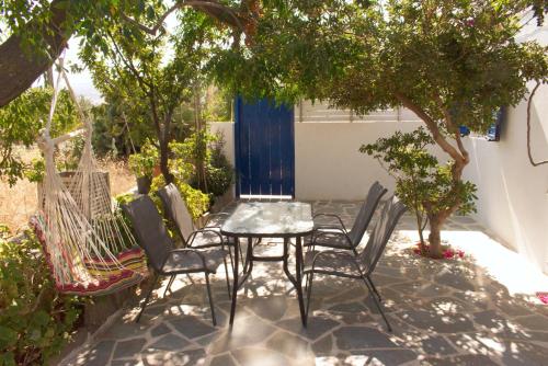 Margaret House in Ios