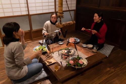 囲炉裏つき古民家を丸ごと貸し切り「月夜見山荘」（庭にBBQグリル完成！）, Hayakawa (foto 9)