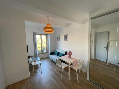 Nice Renting - JAURES - Cosy Flat - Nice old town - Great view - AirCon, Nice