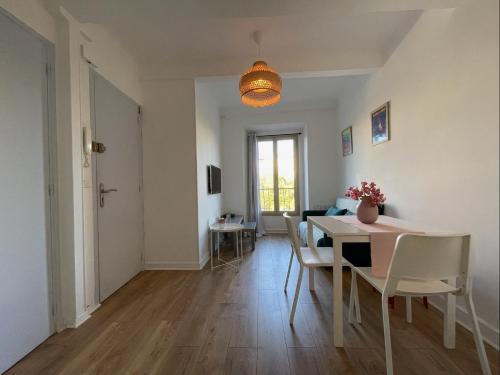 Nice Renting - JAURES - Cosy Flat - Nice old town - Great view - AirCon, Nice (fotografie 7)