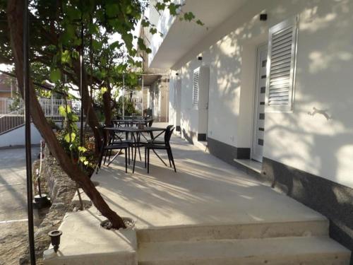 Studio apartment in Podgora with sea view, balcony, air conditioning, WiFi 4492-4