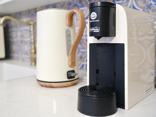 Stylish apartment with private parking by the marina in Acre