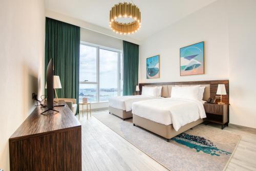 Avani Palm View 2 bed 3 bath with Infinity Pool