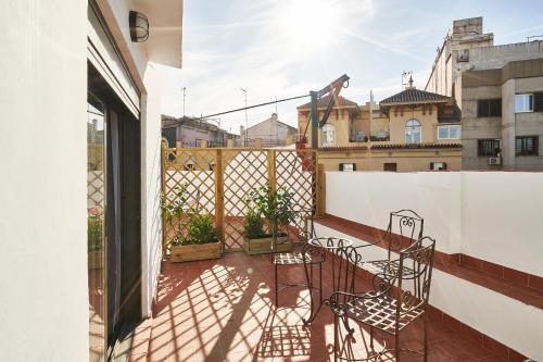 AinB Eixample-Miro Apartments - image 8