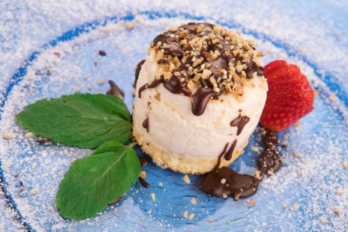 Hotel Ristorante Toscana - image 7