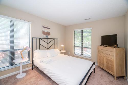 Attractive 2BR in Uptown Charlotte Parking & Gym
