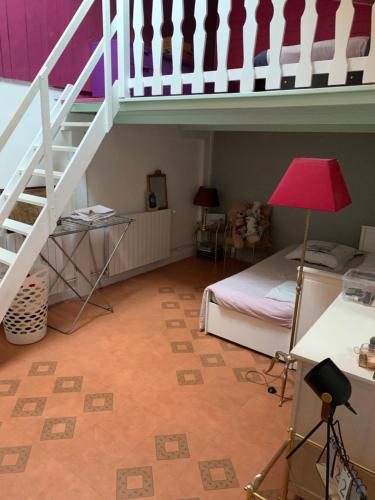 au 10 avenue d'Aygu chambre d'hôte Montélimar