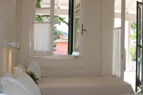 Zefiros Traditional Hotel in Paleokastritsa