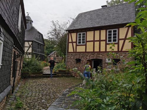 Facilities, Mooi ruim appartement in antieke stadsboerderij in Schonecken