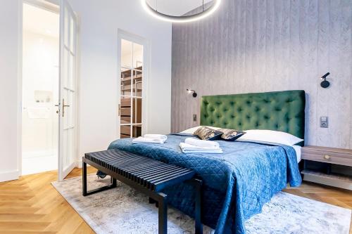 Luxury apartments in the city centre - image 2