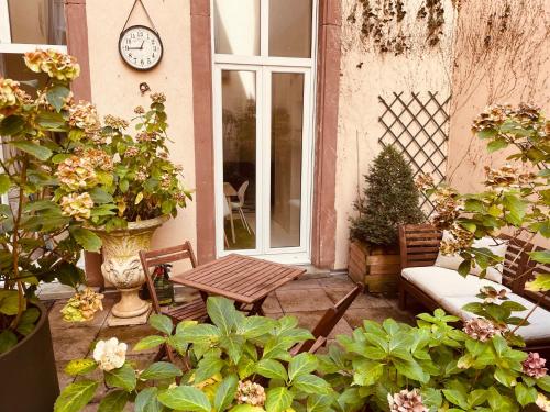 Loft city center with parking, Strasburgo (foto 10)