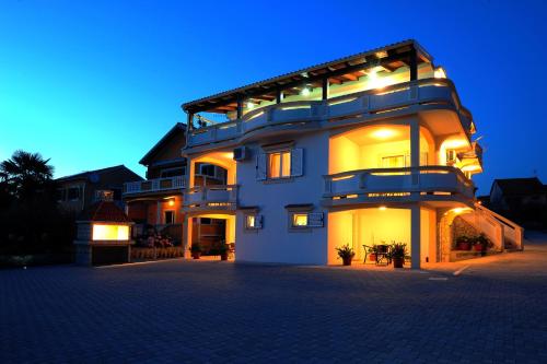 Apartments Ka - Ro 3