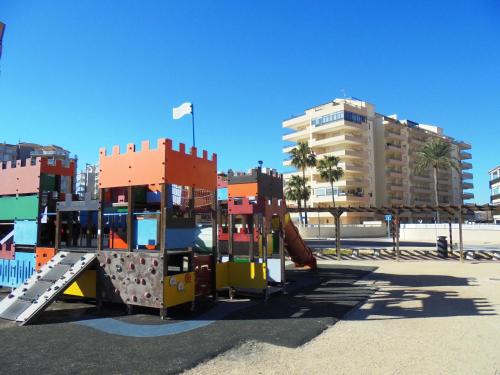 Apartamentos Alboran 4/6 LEK
