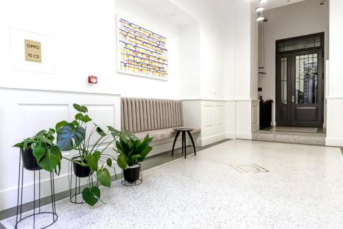 Luxury apartments in the city centre - image 12