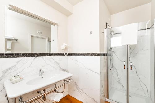 Hotel & Residence Exclusive - image 10