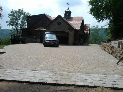 Exclusive High End Candlewood Lake retreat in New Fairfield, USA