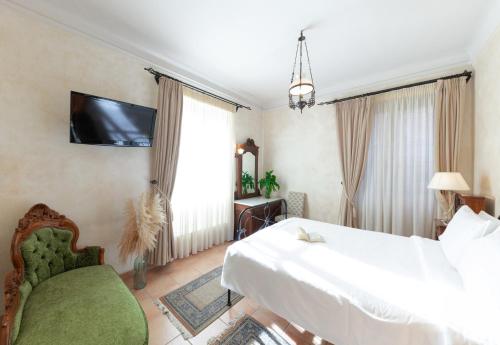 Nafsimedon Hotel - image 8