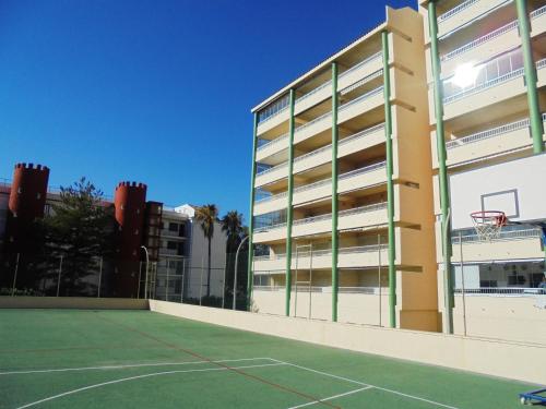 Apartment image 9