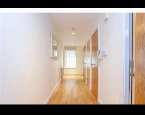 Picture of Oswald Apartment - Glasgow City Centre