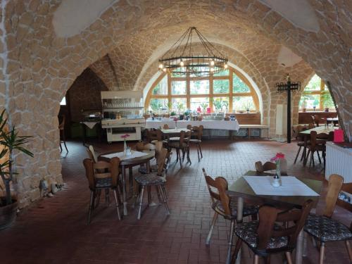 Restaurant, Rittergut Dröschkau (Rittergut Droschkau) in Belgern OT Neußen