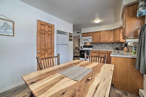 Cozy Houghton Lake Heights Cottage with Private Yard - image 6