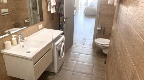 Apartment Akter Galaxy 1 - image 10
