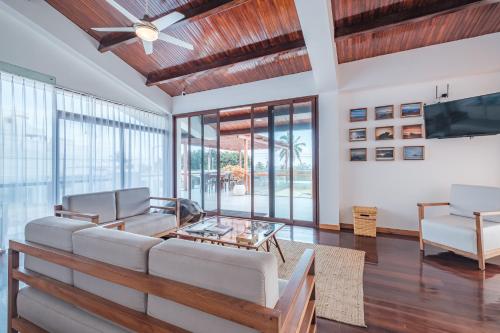 صالة مشتركة/ منطقة التلفزيون, Hotel Acacia in Galapagos